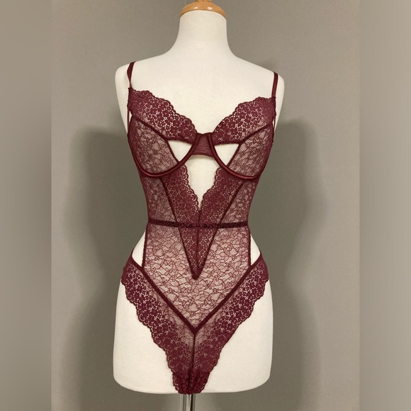 NWOT Victorias Secret - Mauve/ Dusty Rose - Unlined 'Teddy' - Small - Picture 1 of 3